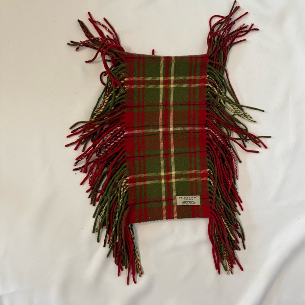 Burberry Happy Scarf Red and Green Plaid Cashmere Fringed